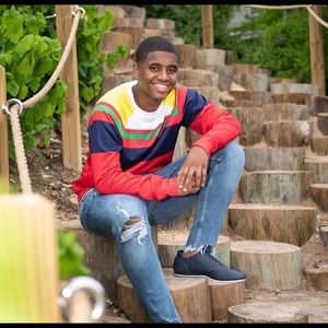 Meet your Posher, Kenneth